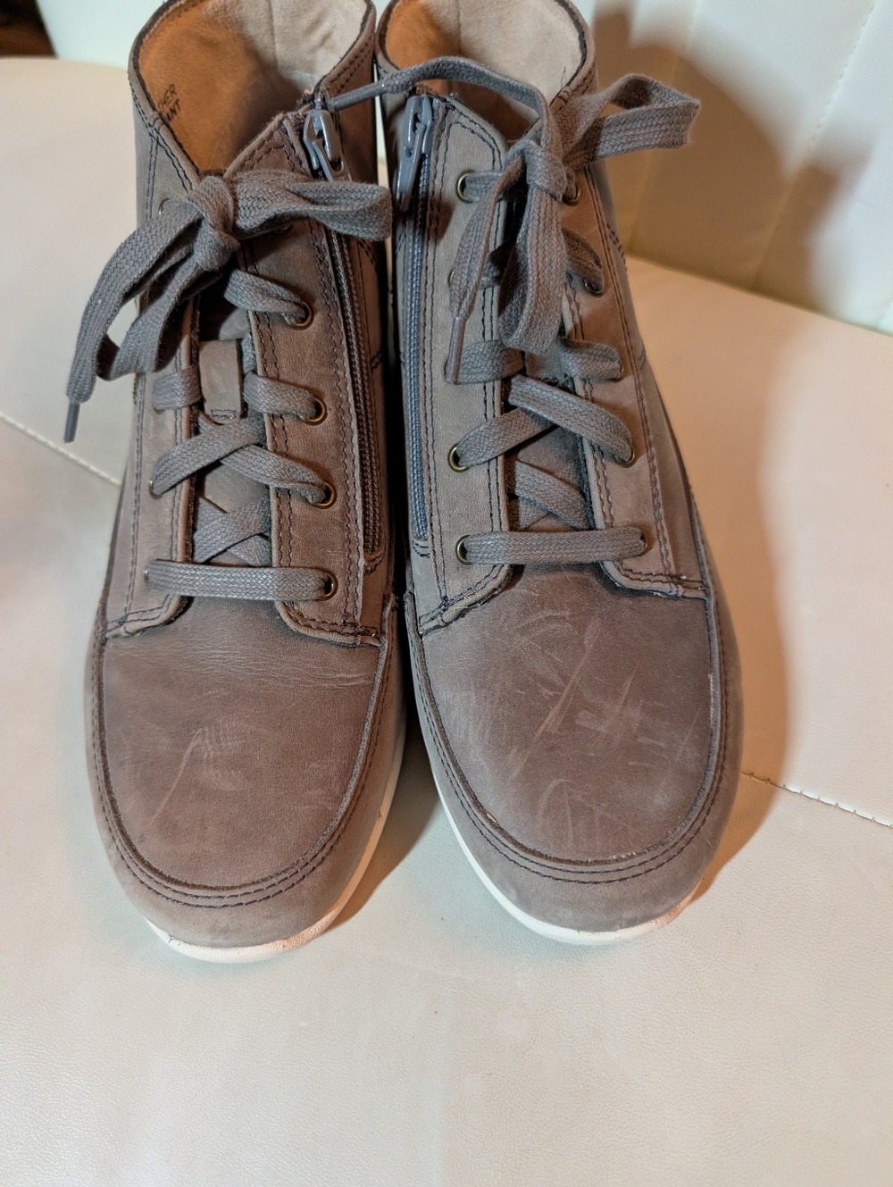 Vionic Women's Magnolia Shawna High Top Booties Lace Up Sneakers Size 9 - Picture 2 of 12